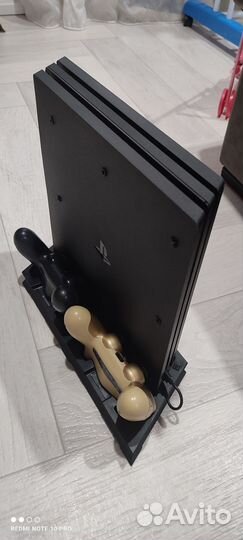 Sony playstation 4 pro 1tb + 30топовых игр