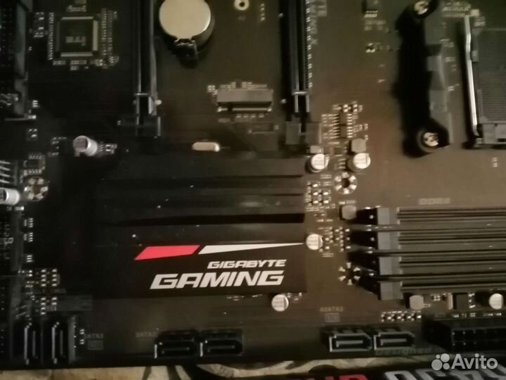 Материнская плата