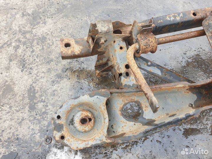 Подрамник Балка задней подвески Mazda 3 BK Мазда 3