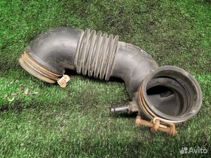 Патрубок воздушного фильтра Mitsubishi Lancer X