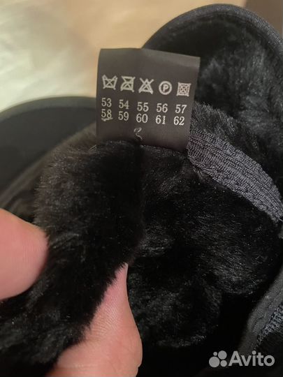 На холодную осень и зиму головной убор