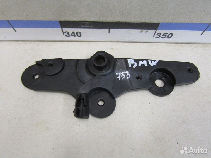 Кронштейн ручки 1-серия E87/E81 2004