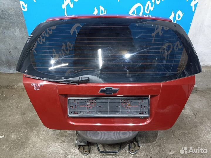 Шевроле Авео Т200 крышка багажника хэтчбек красная
