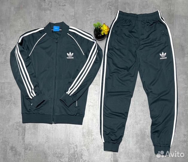 Спортивный костюм Adidas