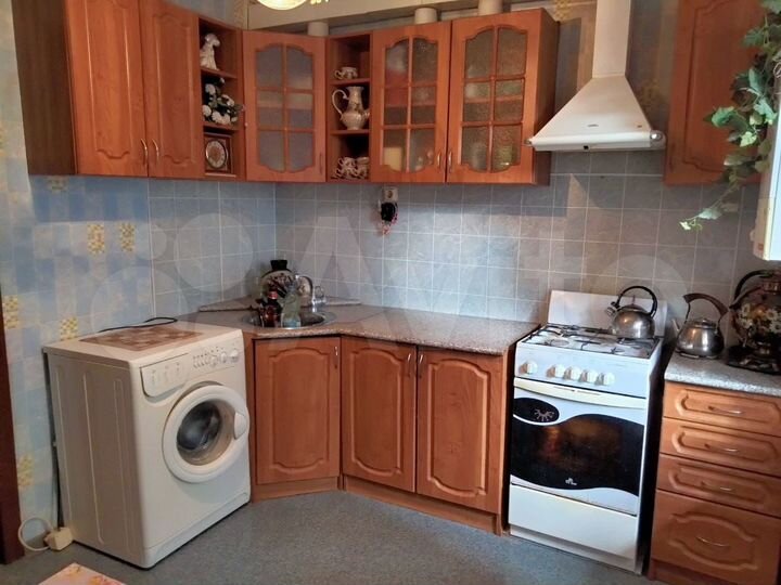 2-к. квартира, 70 м², 2/10 эт.