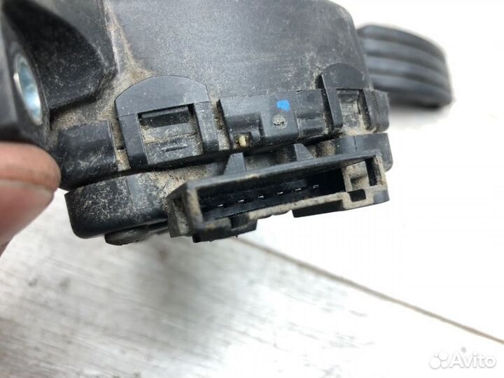 Педаль газа Opel Vivaro фургон F9Q 760 2002