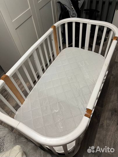 Детская кроватка трансформер с маятником