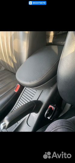 Ручка+чехлол МКПП +подлокотник Nissan B10,P12