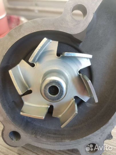 Помпа kia sportage 2009