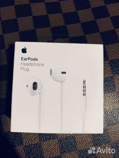 Наушники с микрофоном Apple EarPods