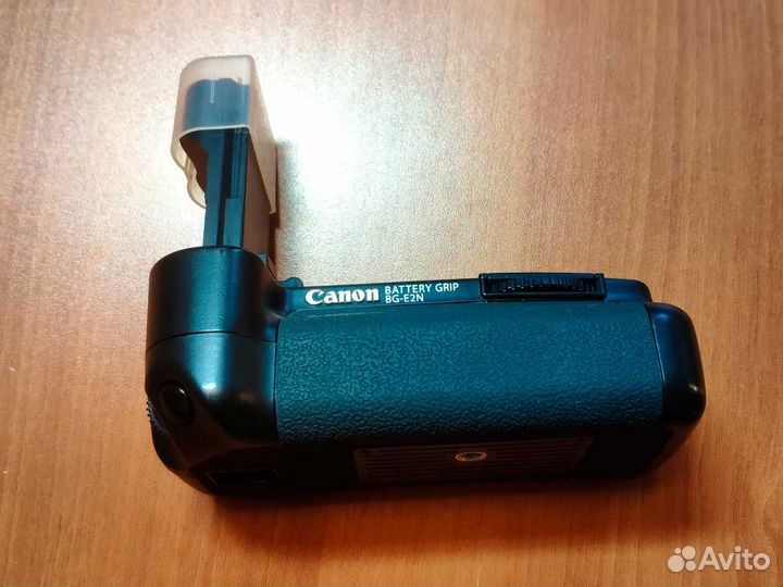 Батарейный блок Canon BG-E2N