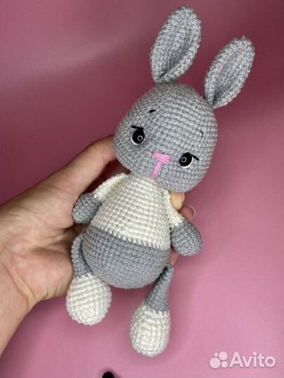 Вязаны игрушки ручной работы зайка и олененок