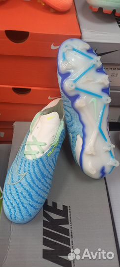 Футбольные бутсы nike phantom gx