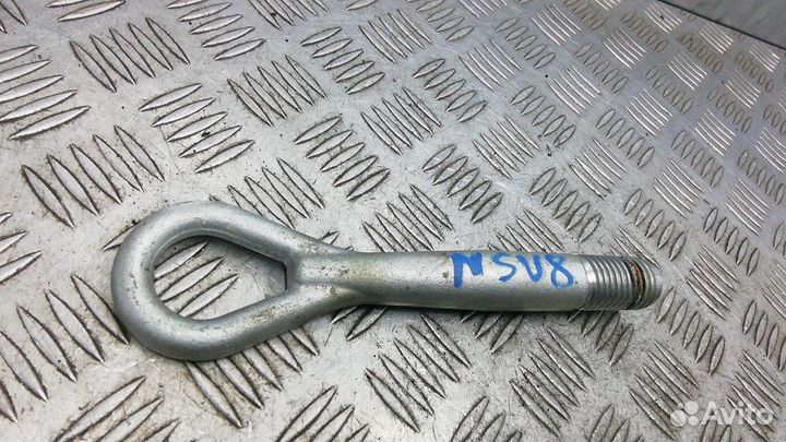 Крюк буксировочный на Nissan X-trail T31