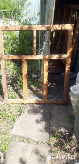 Деревянная оконная рама новая