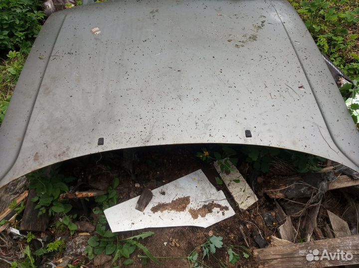 Капот, стёкла, торпедо audi 80 b3