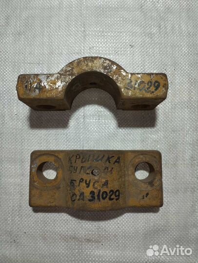 Крышка-бугель бруса отвала TY165