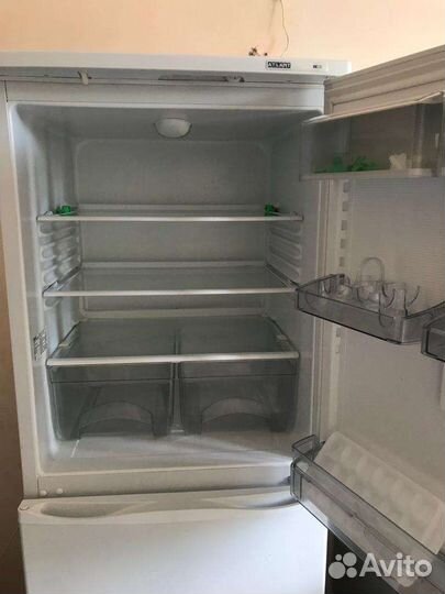 Холодильник атлант бу