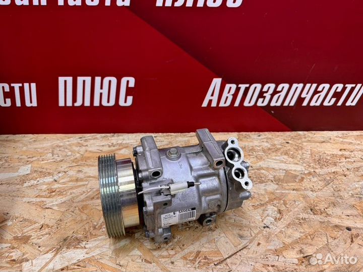 Компрессор кондиционера Renault Logan 1