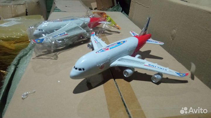 Самолет инерционный в пакете