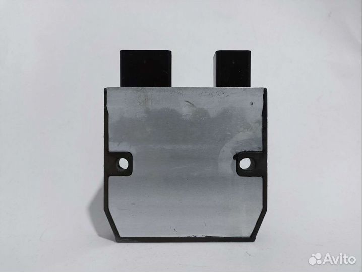 Реле зарядки регулятор Honda CBR 1000 RR