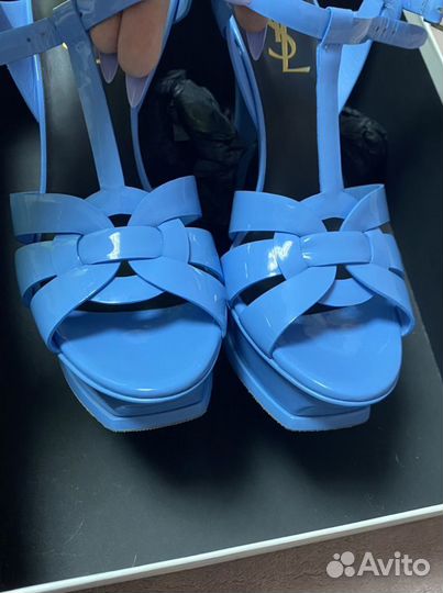 Кожаные босоножки Saint Laurent