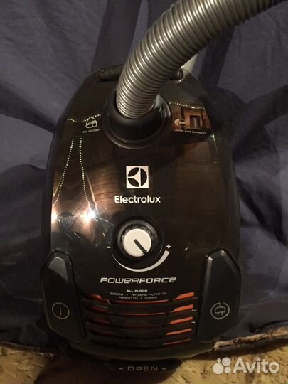 Пылесос electrolux ZPF 2220