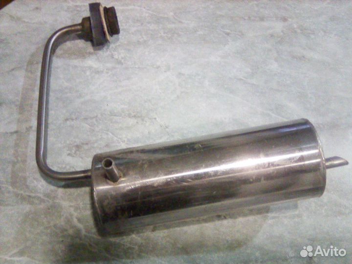 Дистиллятор и попугай