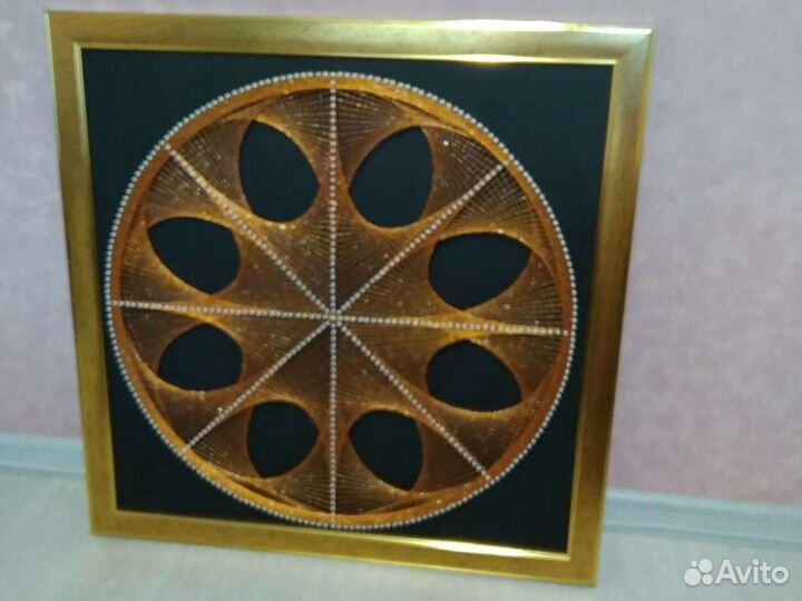Картины в стиле String-art