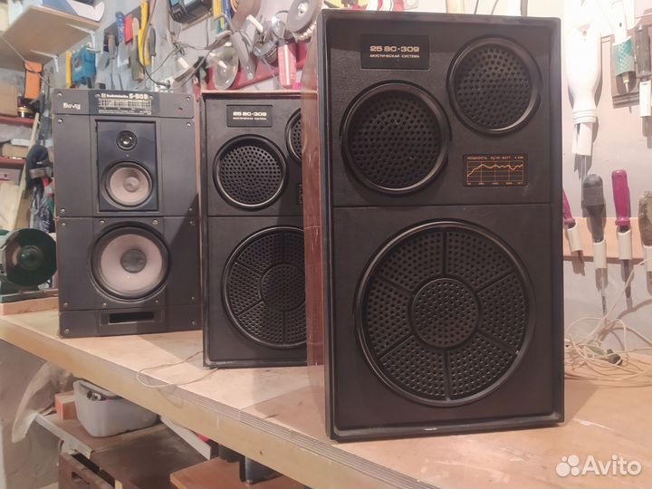 Акустические колонки большие
