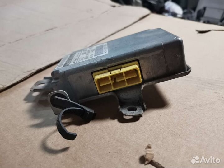 Блок управления srs Honda legend 77960sz3g810m1