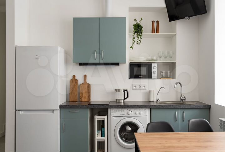 2-к. квартира, 55 м², 1/4 эт.