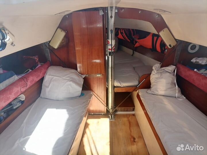 Яхта Конрад RT25