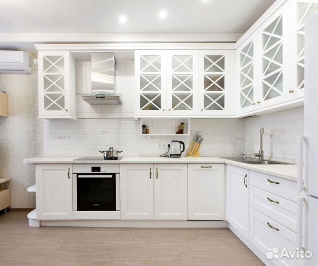 Кухонный гарнитур угловой современный