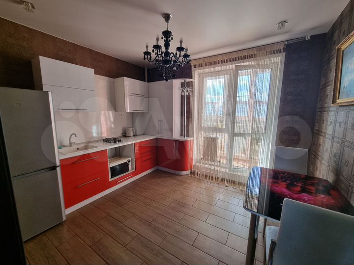 1-к. квартира, 42 м², 8/10 эт.