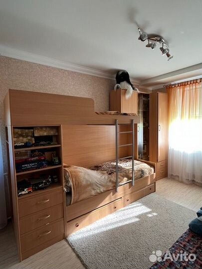 Двухъярусная кровать бу с матрасами