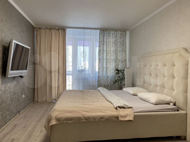 2-к. квартира, 62 м², 11/18 эт.