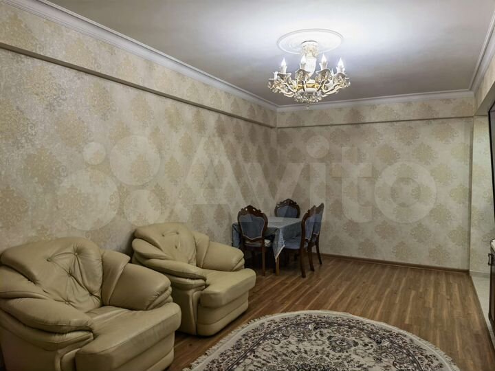 3-к. квартира, 112 м², 1/11 эт.
