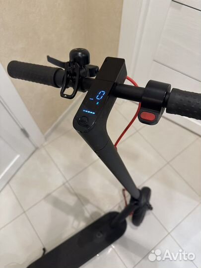 Электросамокат xiaomi m365pro 200 км пробег