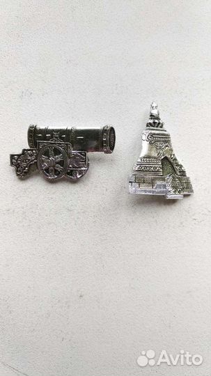 Значки и жетоны смотри описания