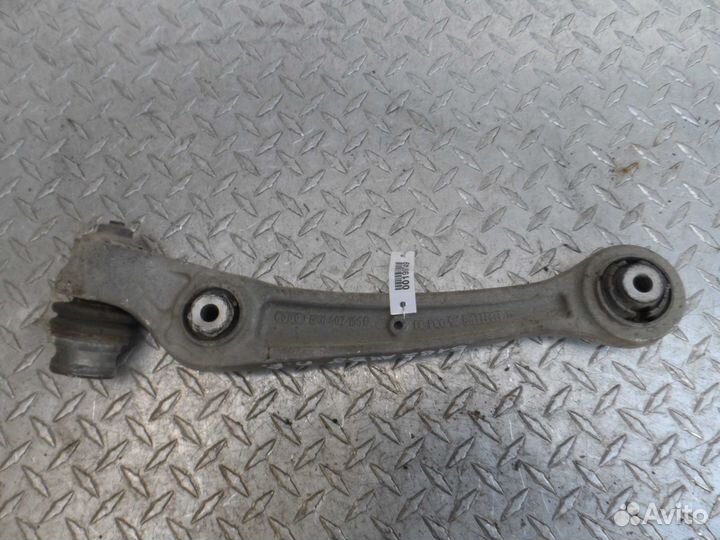 Рычаг передний правый нижний Audi A4 B8 8K0407156B