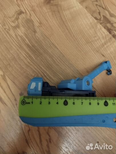 Машинка -игрушка