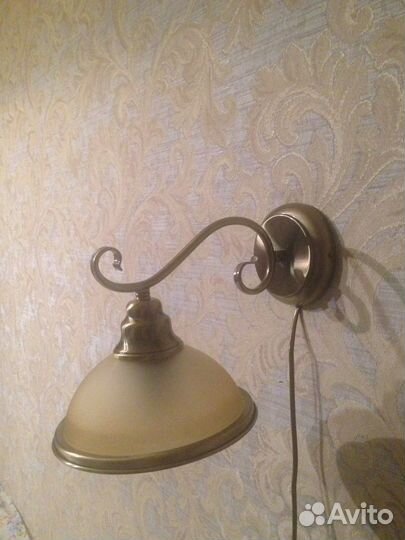 Люстры торшеры