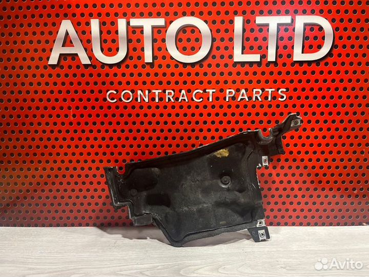 Пластик моторного отсека Land Rover Range Rover