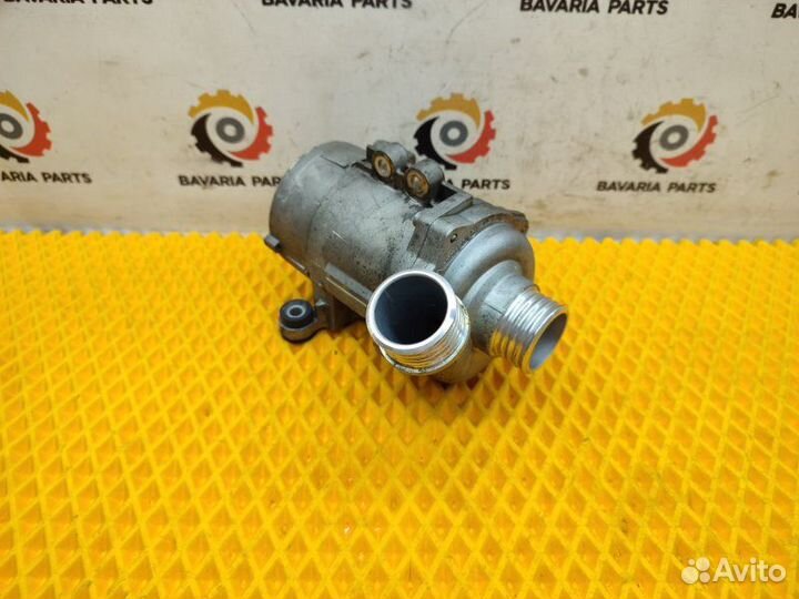 Помпа Bmw 5 E60 N52B25AF 2008