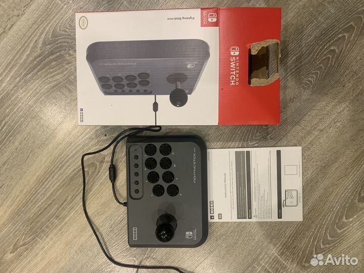 Аркадный стик Hori Fighting Stick Mini (NSW-149U)