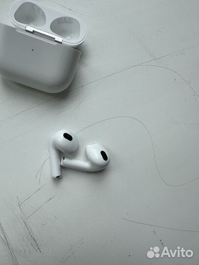Наушники apple airpods 3 в хорошем состоянии