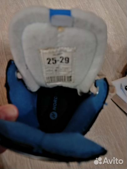 Коньки хоккейные