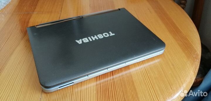 Ноутбук Toshiba N200