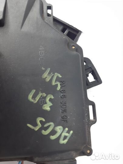 Замок двери задний правый Audi A6 C5